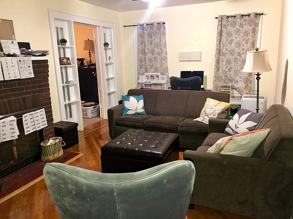 2nd image of 59 Langdon Pl APT 1