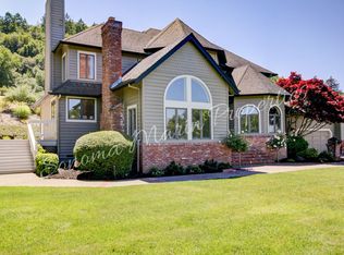 4626 Bennett View Dr, Santa Rosa, CA 95404