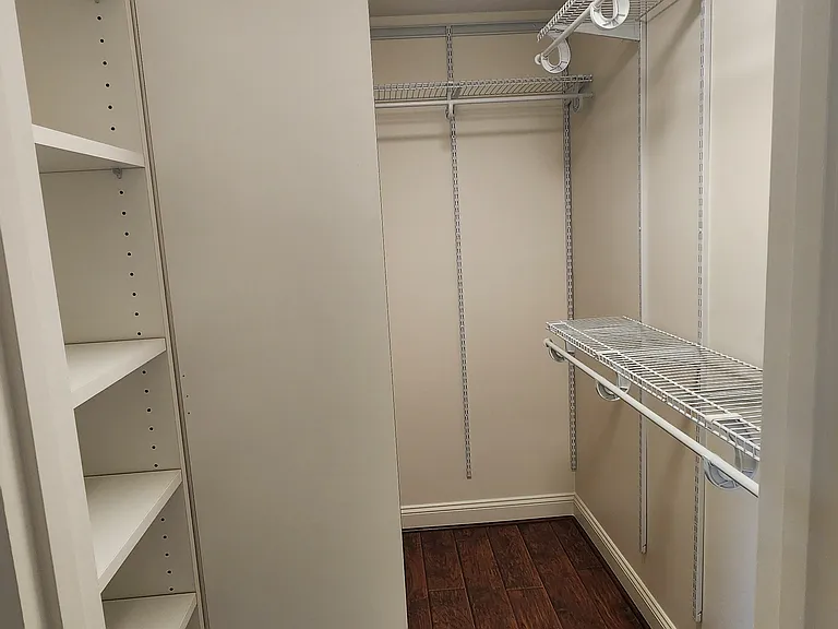3105 Queensdale Dr — Photo 6