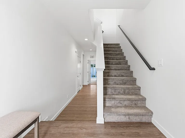 510 Diamond Ln — Photo 23
