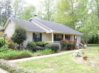 5624 Pepper Tree Ln, Oakwood, GA 30566