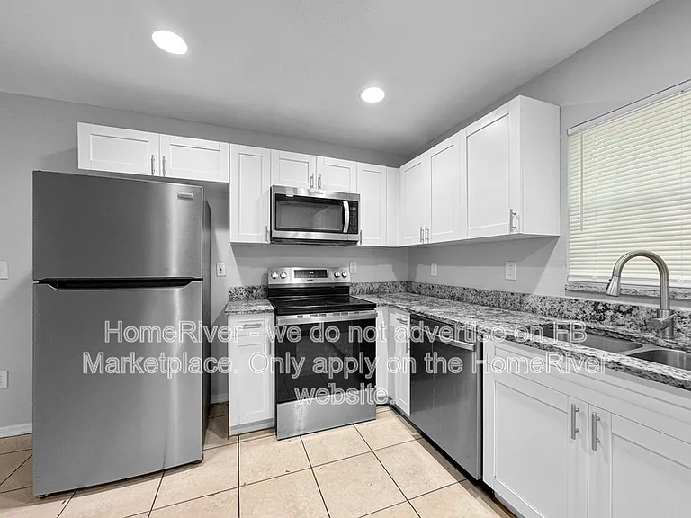 2213 E Emma St — Photo 9