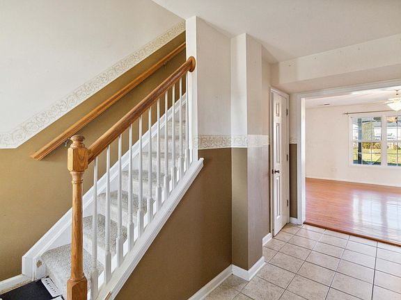 5th image of 401 Drayton Pl