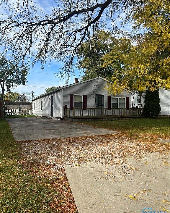 2nd image of 3747 Dixie Dr
