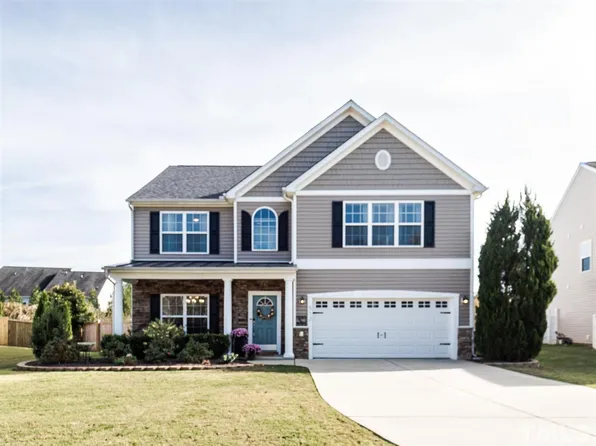 512 Arbor Crest Rd, Holly Springs, NC 27540