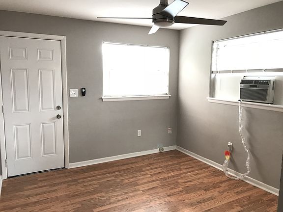 4th image of 610 Palmer St APT 3