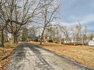 1901 N Ballas Rd, Saint Louis, MO 63131