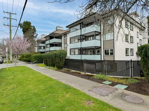 1619 Morrison St #201, Victoria, BC V8R 6R8