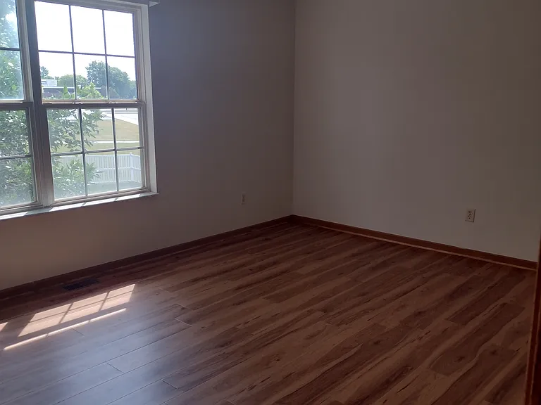 758 Hampton Ct #3 — Photo 10