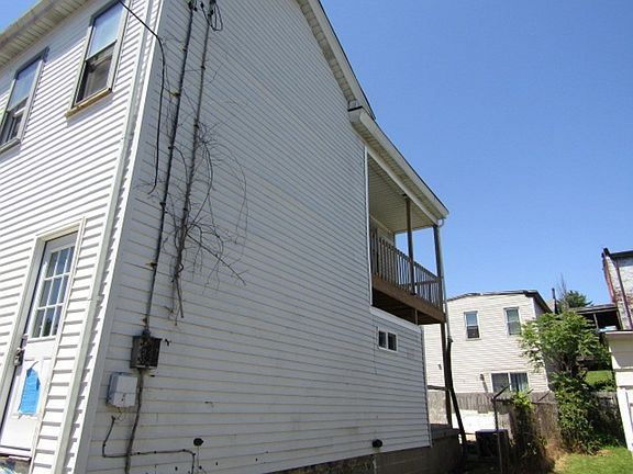 3rd image of 2125 Jonquil Way
