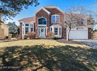 33966 N Tree Line Ct, Grayslake, IL 60030
