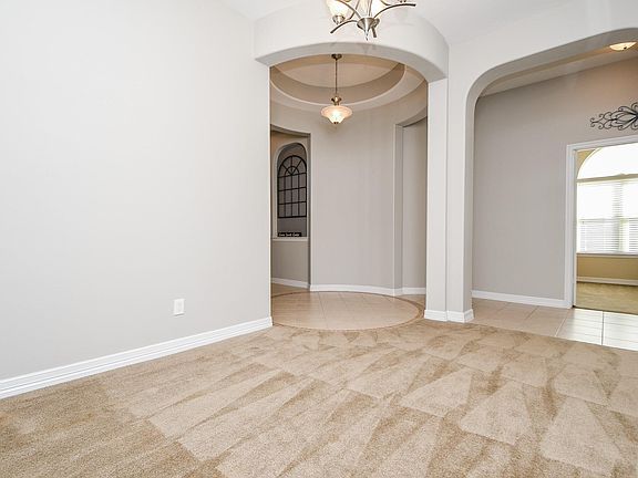 5th image of 3203 Gibbons Crest Ln