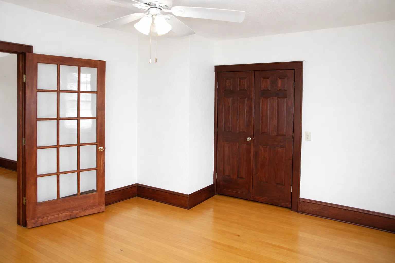 410 5th St NE — Photo 3