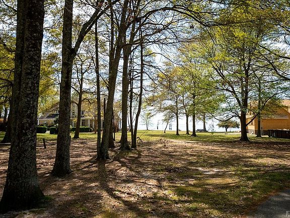 5th image of 236 Lake Wood Drive LOT 74