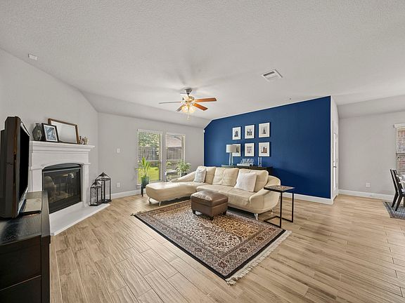 5th image of 3905 Blessington Dr