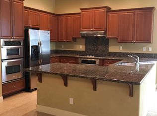 833 Hildebrand Cir, Folsom, CA