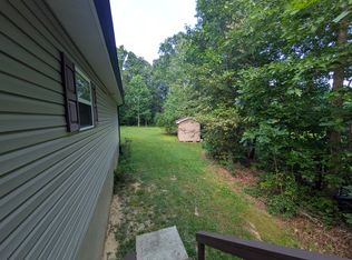 353 Powers Loop Rd, Oakdale, TN 37829