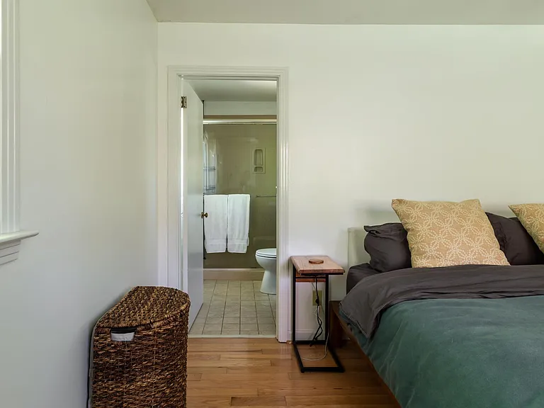 18 Windsong Pl — Photo 32