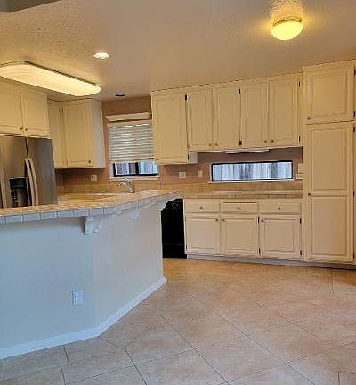 5th image of 206 Butterfield Dr