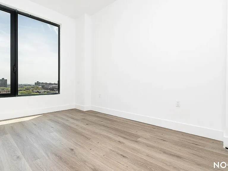 322 Grand Concourse #906 — Photo 9