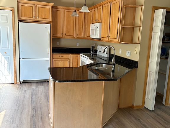 5th image of 2473 Eagle Trace Ln