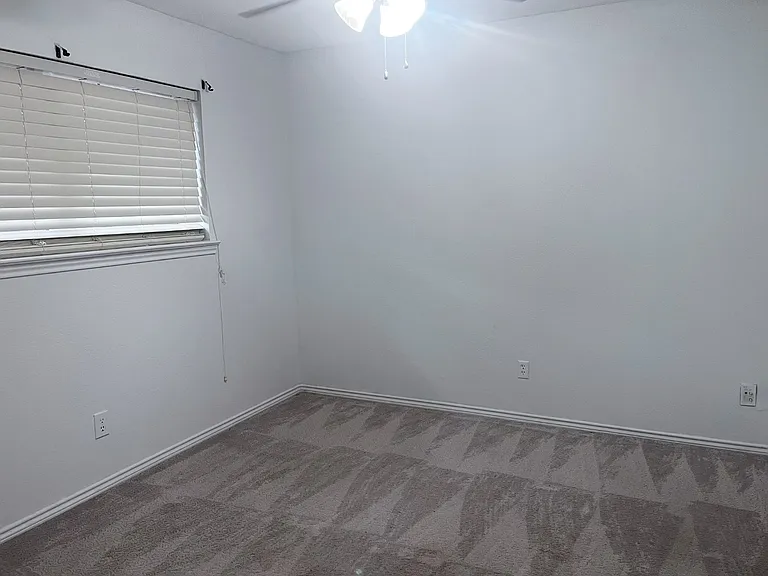 1805 Bristol Cv #1805 — Photo 13