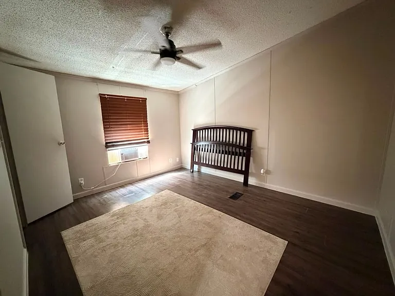 7415 Remington Rd — Photo 12