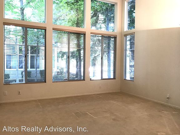 4th image of 435 Milan Dr Unit 108