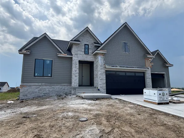 1393 S Lotus Pl, West Des Moines, IA 50266