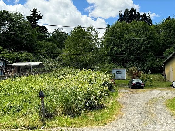 5th image of 14253 Macadam Road S