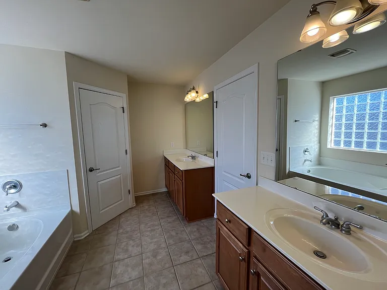 2130 Blue Iris Dr — Photo 16