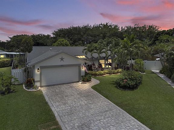 2nd image of 9674 Colorado Ct