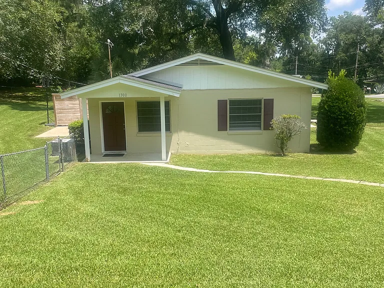 1300 Waterline Dr — Photo 5