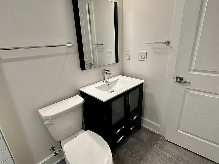 1115 N American St #C1 — Photo 16