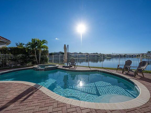 4th image of 1238 Bay View Way