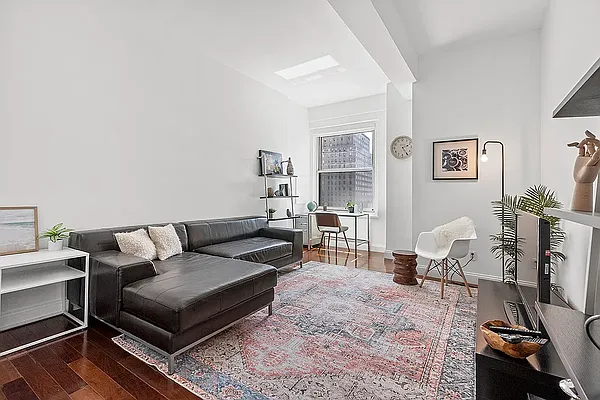 88 Greenwich Street #931