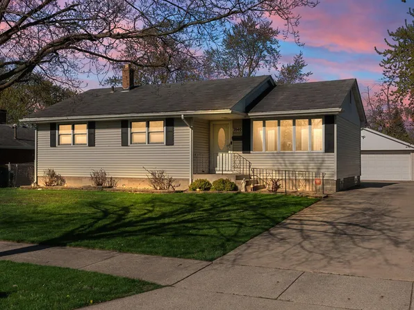 7840 Jackson Ave, Munster, IN 46321