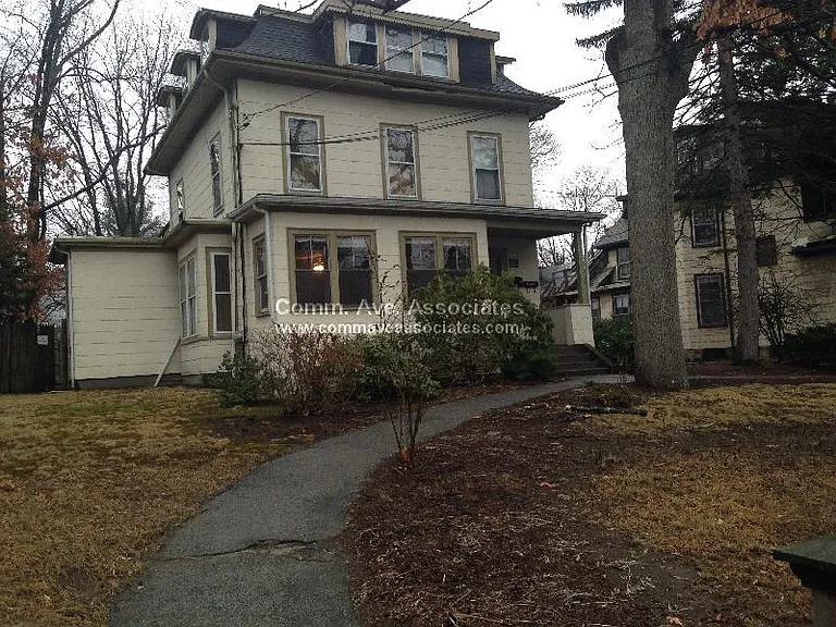 62 Maple St #1 — Photo 9