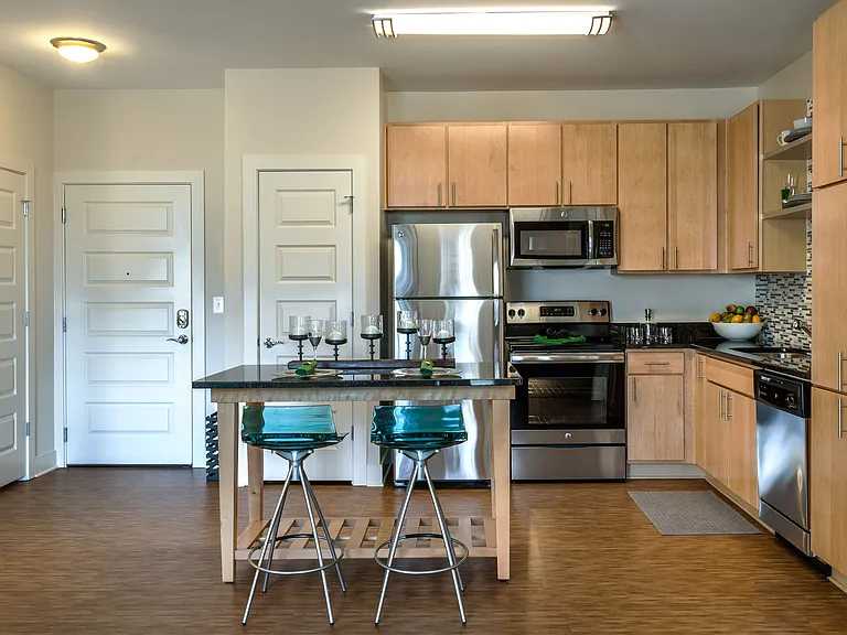 Pinnacle Apartments — Photo 7