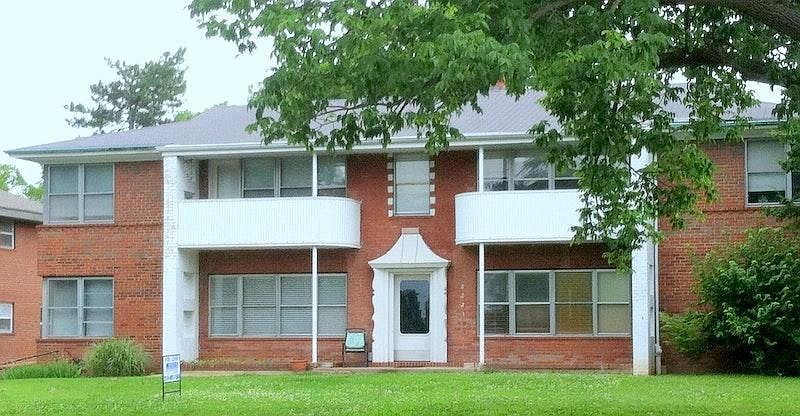 1st image of 8221 Delmar Blvd APT 2E