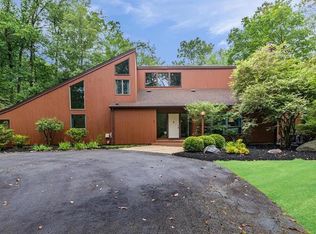 1025 Stuart Rd, Princeton, NJ 08540