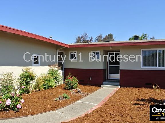3rd image of 113 Burlington Dr