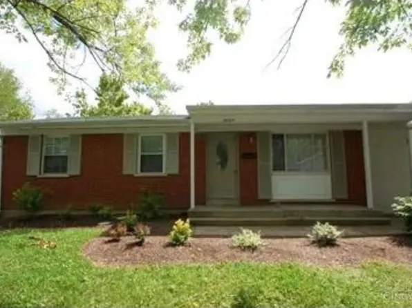 2065 Sevenhills Dr, Cincinnati, OH 45240