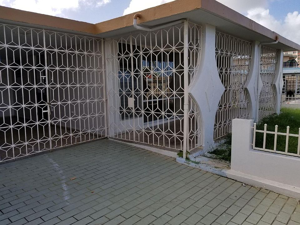1st image of F215 Calle Estados Unidos