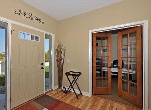 2nd image of 839 N Windmill Creek