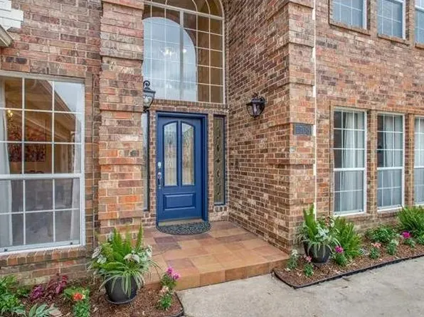 1108 River Park Dr, Arlington, TX 76006