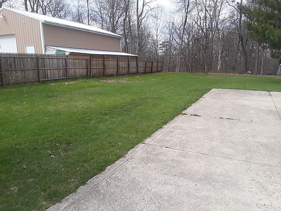 5th image of 137 Western Ave