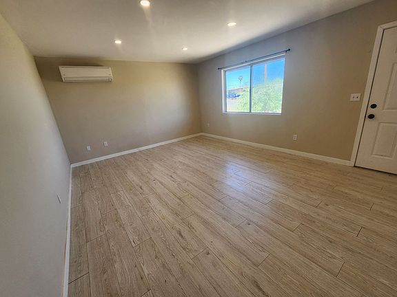 2nd image of 74025 Gorgonio Dr