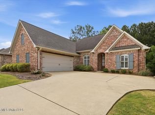 320 Oakville Cir, Brandon, MS 39047