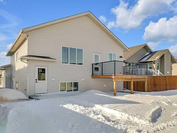 3rd image of 148 S Red Ash Cv